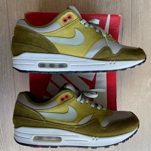 Nike Air Max 1 Premium retro green curry
